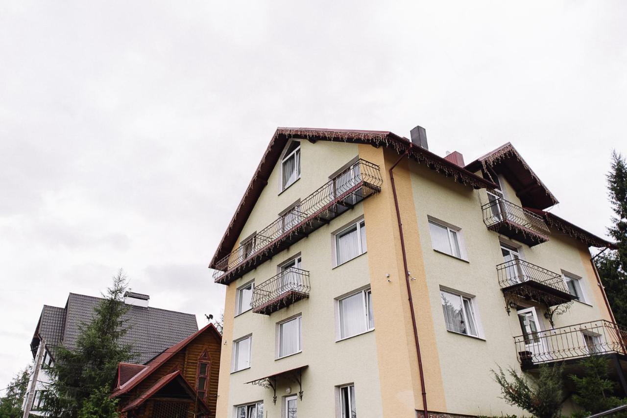 Toga Hotell Jablunytsja Exteriör bild