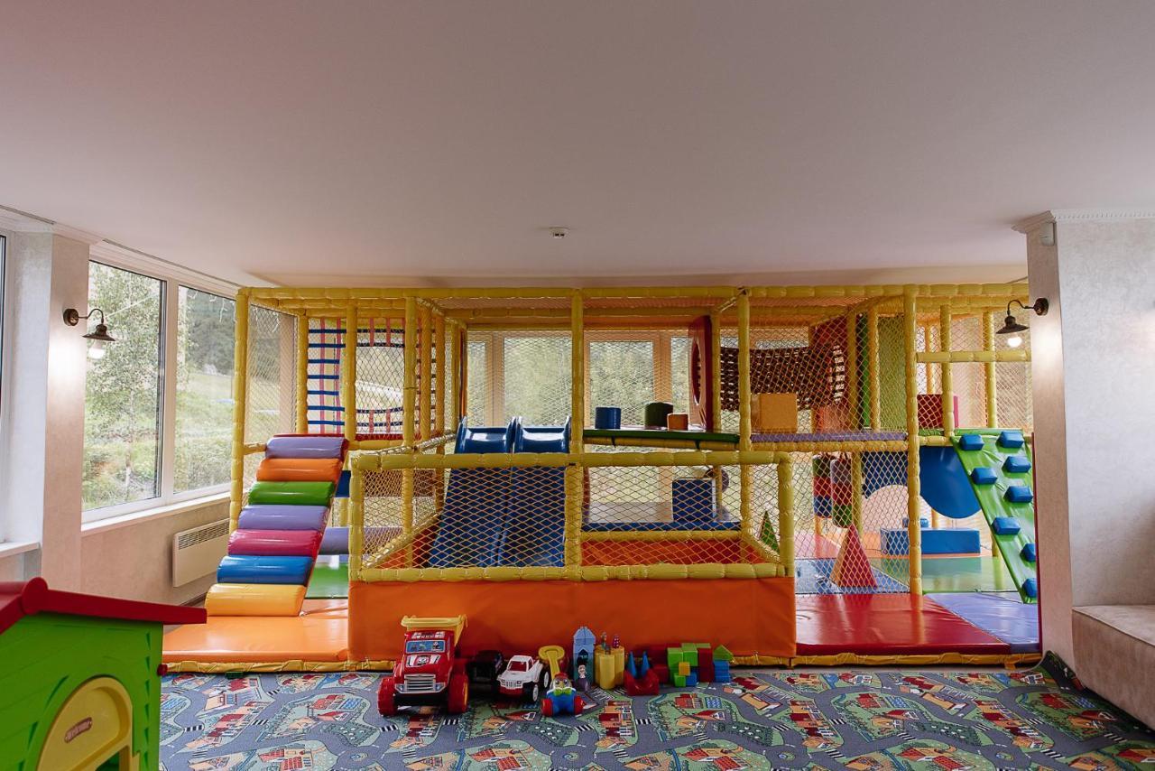 Toga Hotell Jablunytsja Exteriör bild